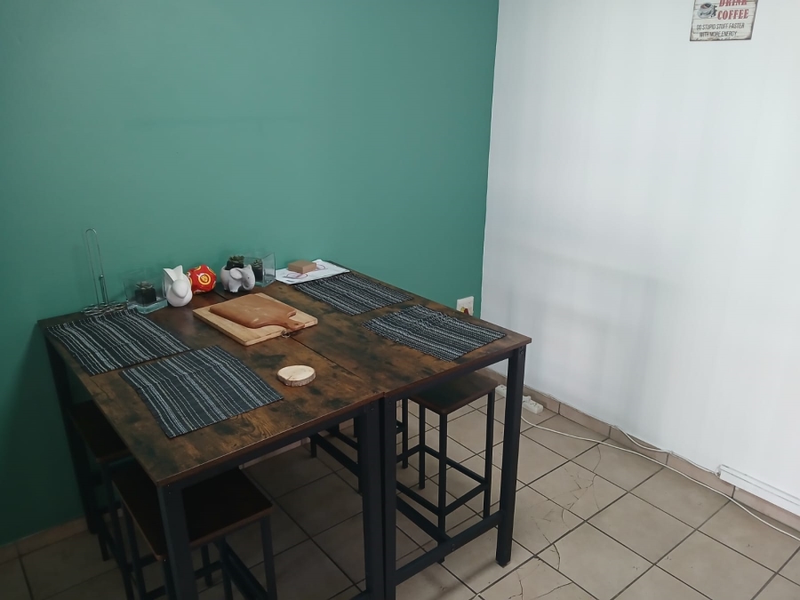 3 Bedroom Property for Sale in Geelhoutpark North West